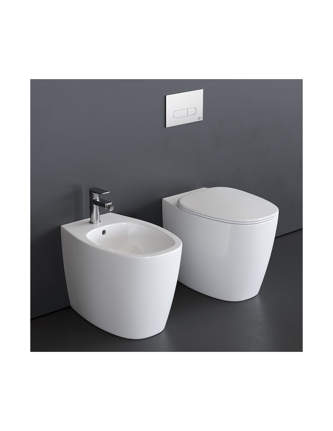 Sanitari A Filo Muro.Ideal Standard Dea Sanitari Filo Muro Vaso Aquablade Bidet E Coprivaso Slim