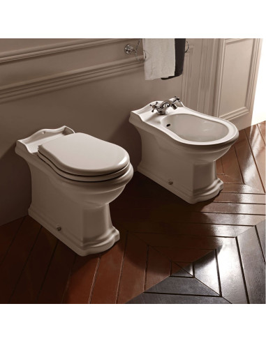 Sanitari A Filo Muro.Kerasan Retro Btw Toilet Bidet And Walnut Seat Quaranta Ceramiche